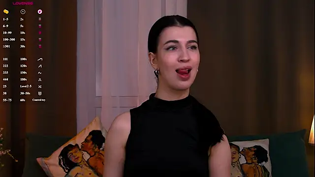 HornyPriestess webcam