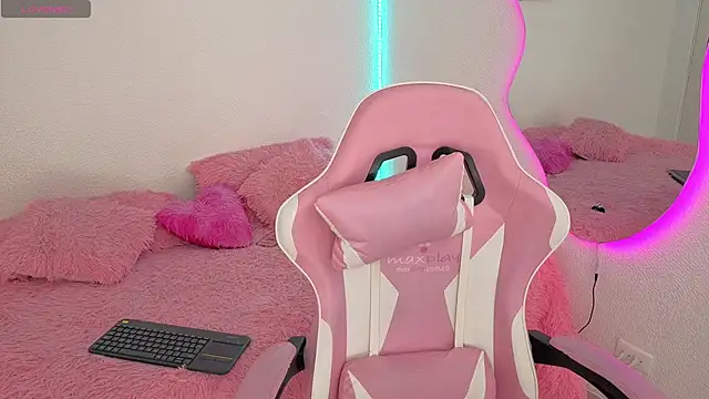 aylanii_ webcam