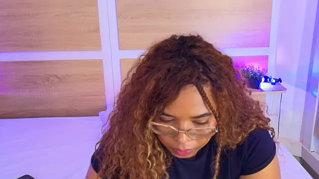 Your_big_ebony_goddness webcam
