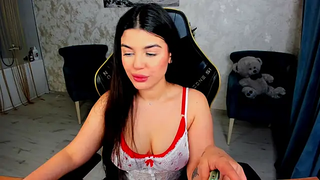 AlluringAriel webcam