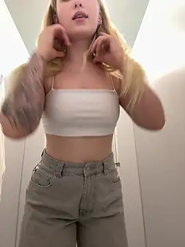 Polly_Pop live sex cam