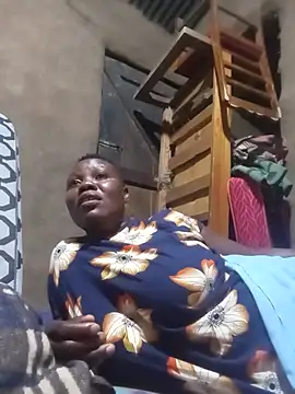 Sexy-Dinah webcam