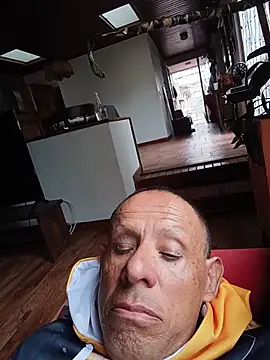 AlekNoir webcam