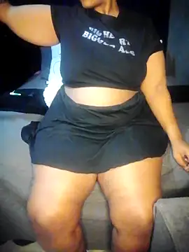CURVEYDOLLXX webcam