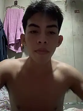 Urhotsilverboy webcam
