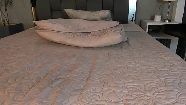 Charlie___Musk webcam