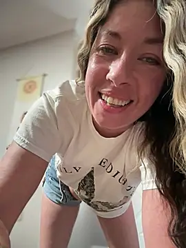 MiraKisss webcam