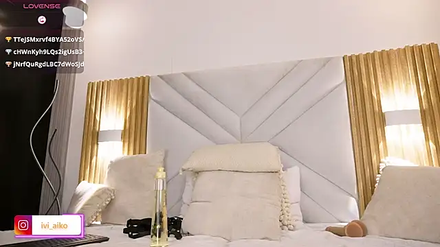 Ivi_Aiko webcam