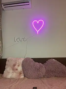Sabrinedivinee webcam