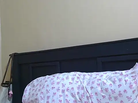 kinkydolll webcam