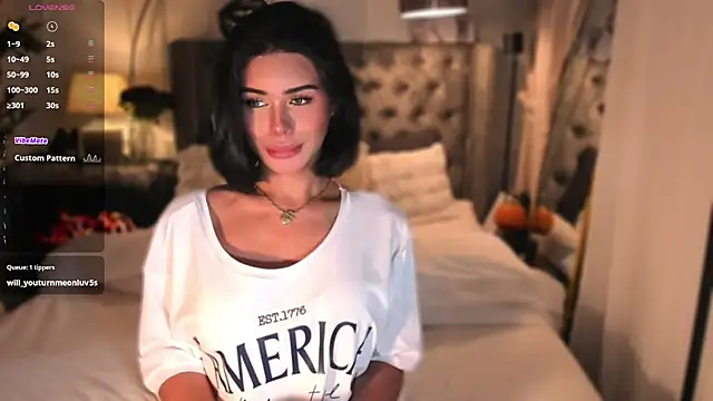 ParisianDoll webcam