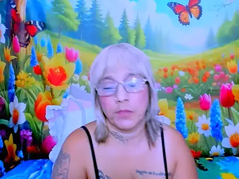 indianroxy webcam