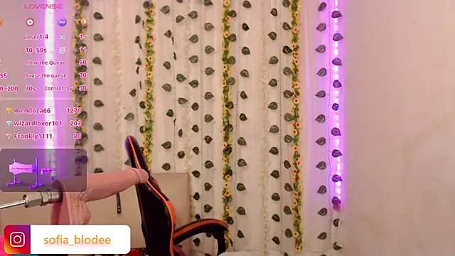 sofiacurvy_45 webcam