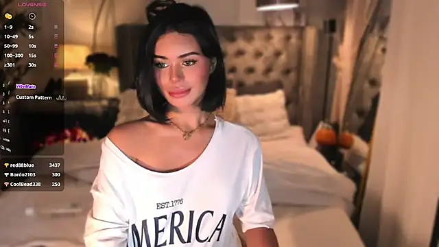 ParisianDoll webcam