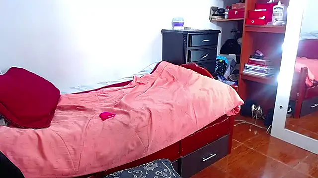 MariamGray1 webcam
