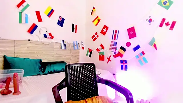 lilahSweet webcam