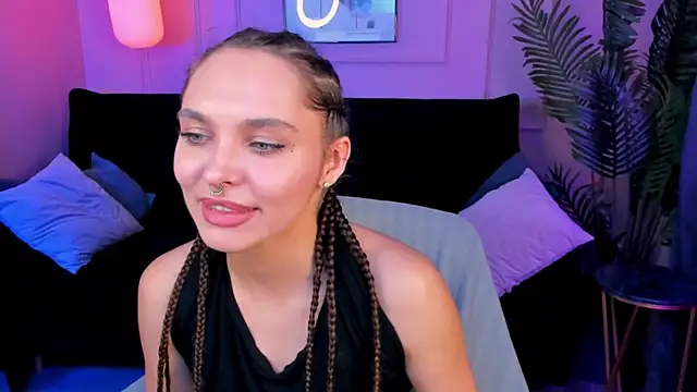 ChloeSunny webcam