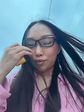 trytomakememoam webcam