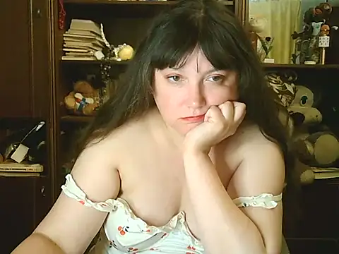 CarrieQPeach webcam