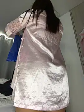 Pretty__Milf webcam