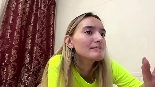 ReathaKiss webcam