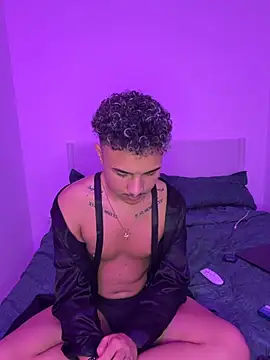 Enzo_Luxury webcam