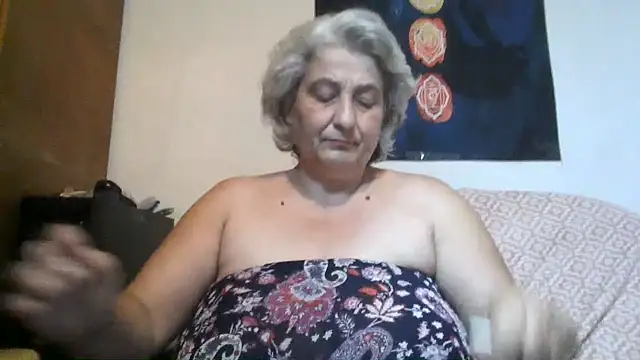 ExquisiteMature webcam