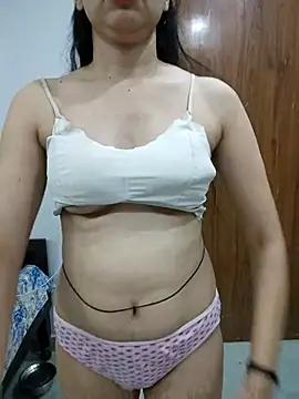 Your_Noor77 webcam