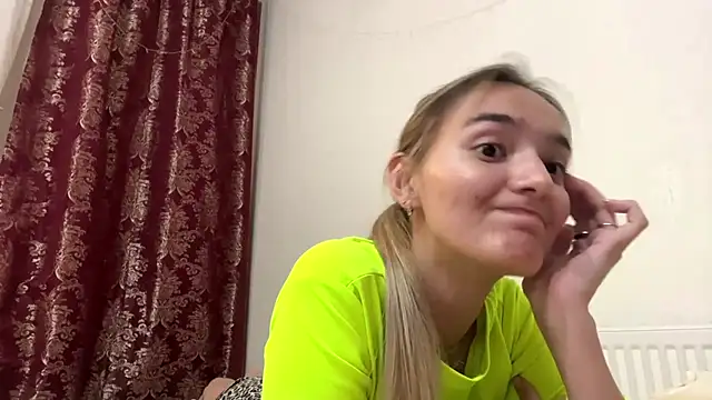 ReathaKiss webcam