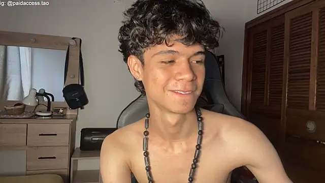 OopsAgain_ webcam