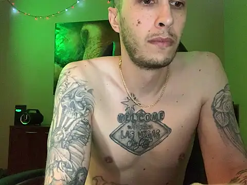 JuicyJoshy webcam