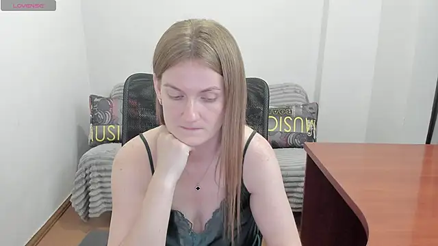 Alisha_Skyes webcam