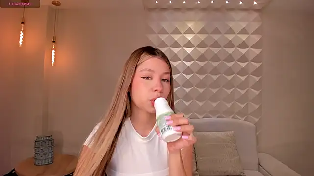 TiffannySins webcam