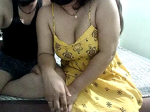 EliteCoupleLive webcam