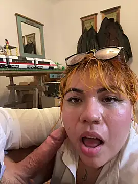 Samanta_Bigboos webcam