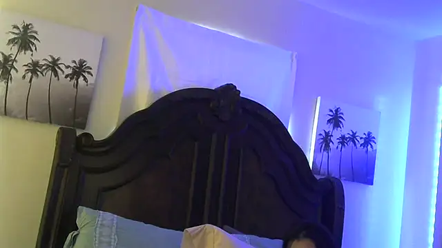 Aahananicole webcam