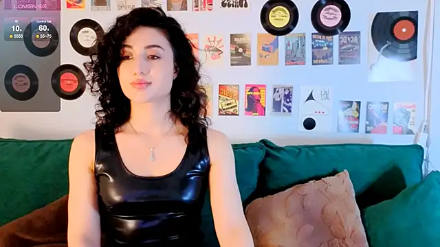 Maya_Rogerss webcam