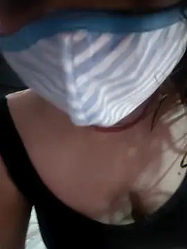 HotyNishakaur webcam