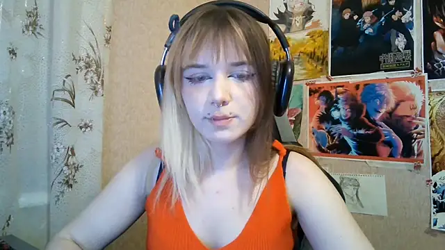 MilaTyan webcam
