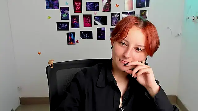 Dilara_Kiss_ live cam on StripChat