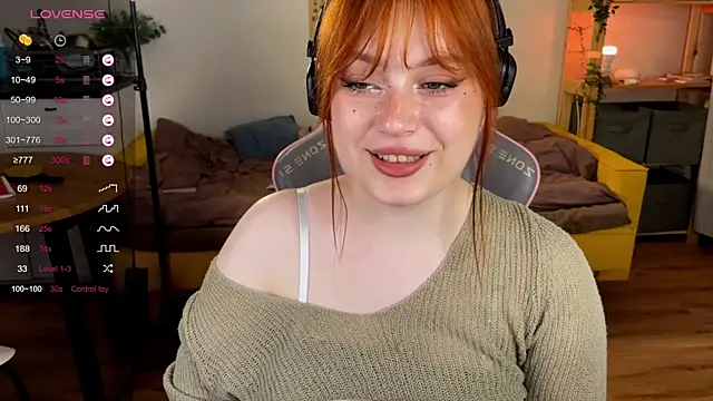 Sofy_Benson live cam on StripChat