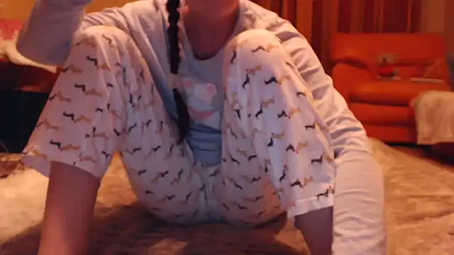 LovelyAndraGirl webcam