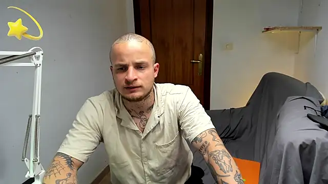 layneinchains webcam