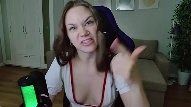 alexa_feels_ webcam