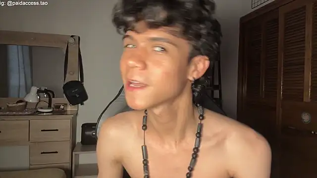 OopsAgain_ webcam