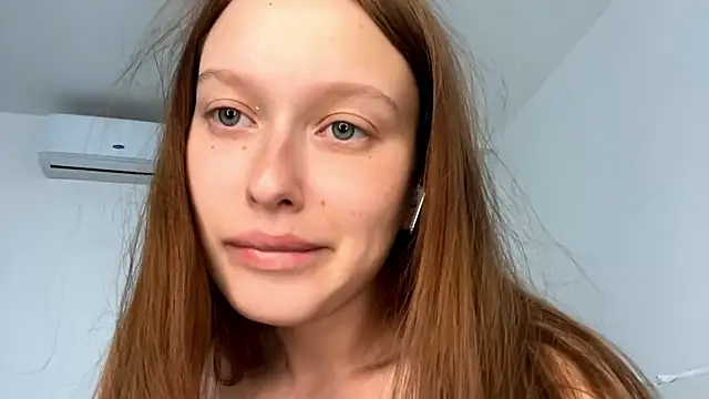 eva_shining_star - Eva_Shining_Star's free webcam - UK Sex Cams