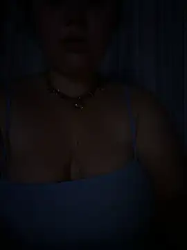 SummerHoney webcam