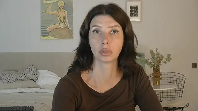 whitequeen888 - WhiteQueen888's free webcam - UK Sex Cams