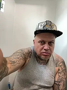 Auhenri25 webcam