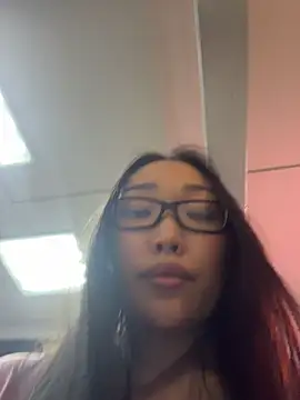 trytomakememoam webcam